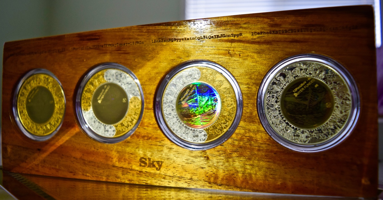 Kamehameha Eight-Coin Koa Set — recovered source image 12
